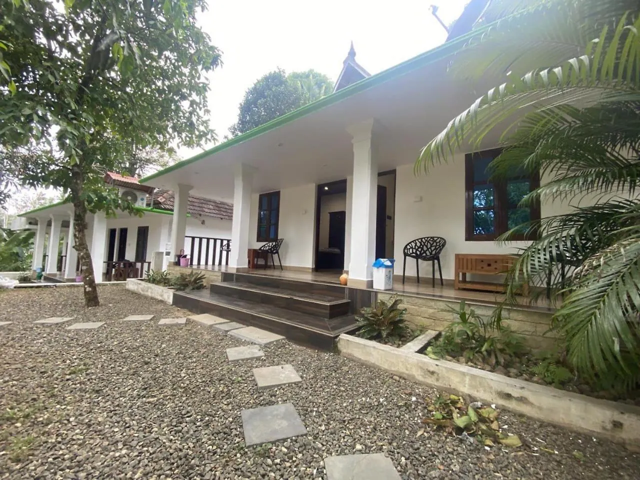 Maya Forest Lodge Kallar  India